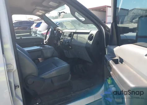 2015 Ford F-250 Xl z USA, uszkodzony, nr VIN 1FT7W2BT8FED62332